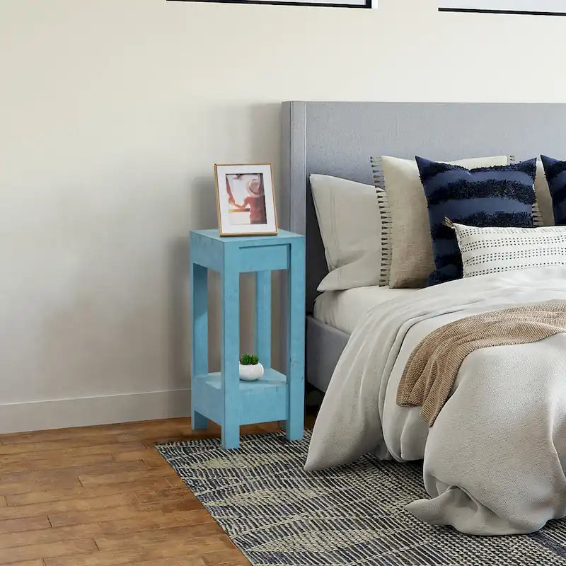 Hoher kleiner Beistelltisch, quadratischer Nachttisch fürs Schlafzimmer, neben dem Bett, fürs Wohnzimmer und Sofa, D11 * W10.6 * H26