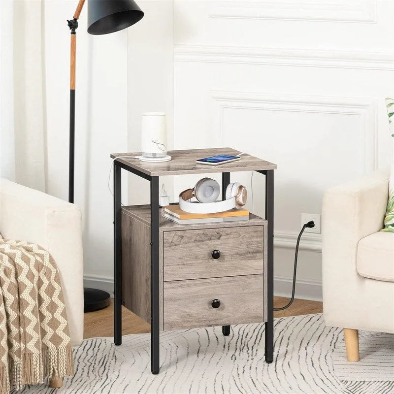 Table d’appoint avec station de recharge - 15.7D x 15.7W x 24H